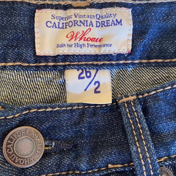 WHOAU Women’s Denim Shorts - Picture 2 of 6